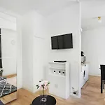 Studio In The Heart Of The Marais
