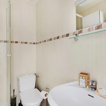Apartment In The Heart Of The Marais *